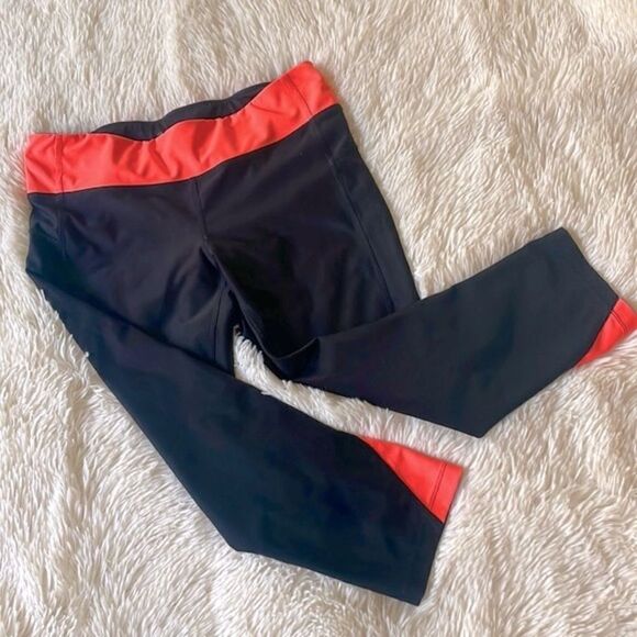 Xersion Workout Capris Leggings Pants - Picture 2 of 5